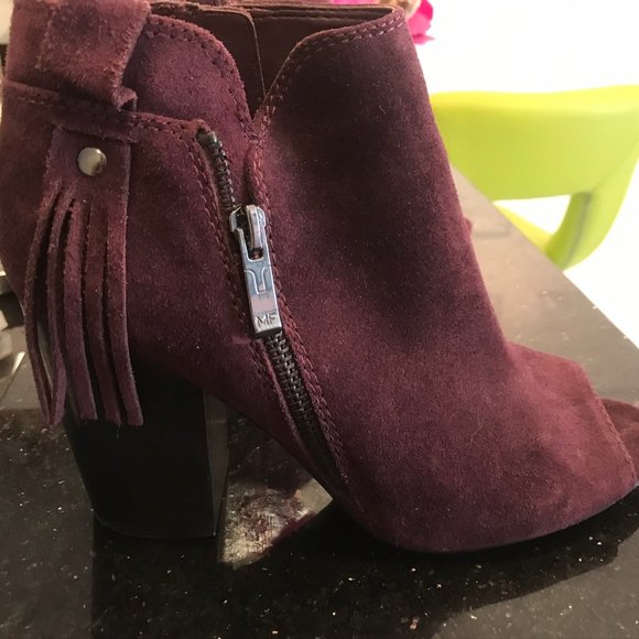 Marc Fisher Plum Purple Suede Peep Toe Block Heels - Picture 12 of 13